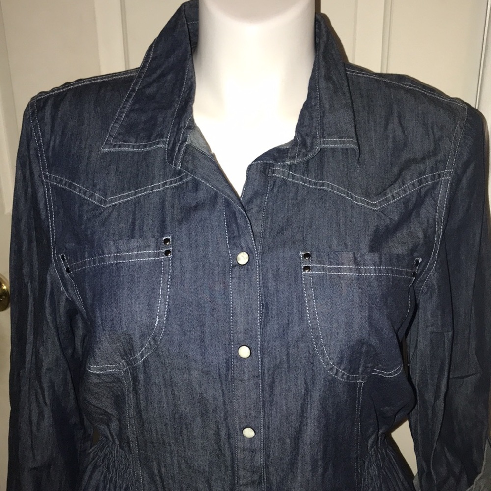 Blouse - Picture 2 of 5